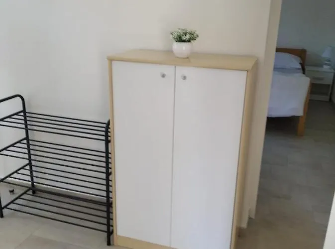 Ostanak kod kuće Maria *